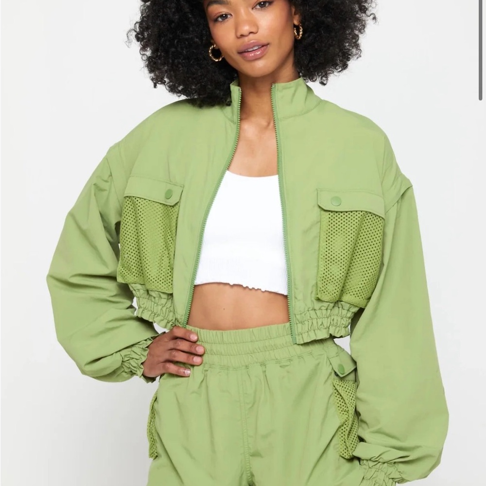 Spiritual Gangster Bridgette Hybrid Zip Vest/Jacket & Shorts - Cactus Green L - Picture 3 of 11
